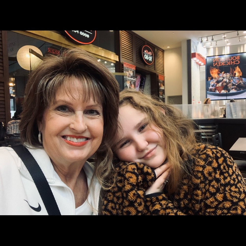 Meet your Posher, Roxy